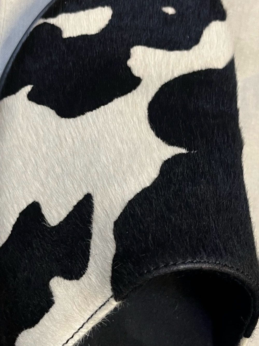 Zara Black and White Cow-Print Slide Mules (Men size 41) - Picture 3 of 7